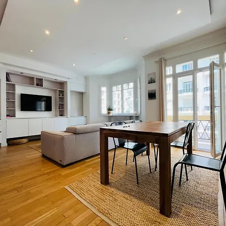 Ilot Et Moderne * アヌシー